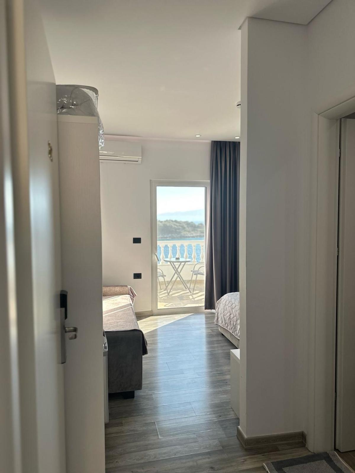 Luxury Villa Alisja Sarande With Private Beach Zewnętrze zdjęcie