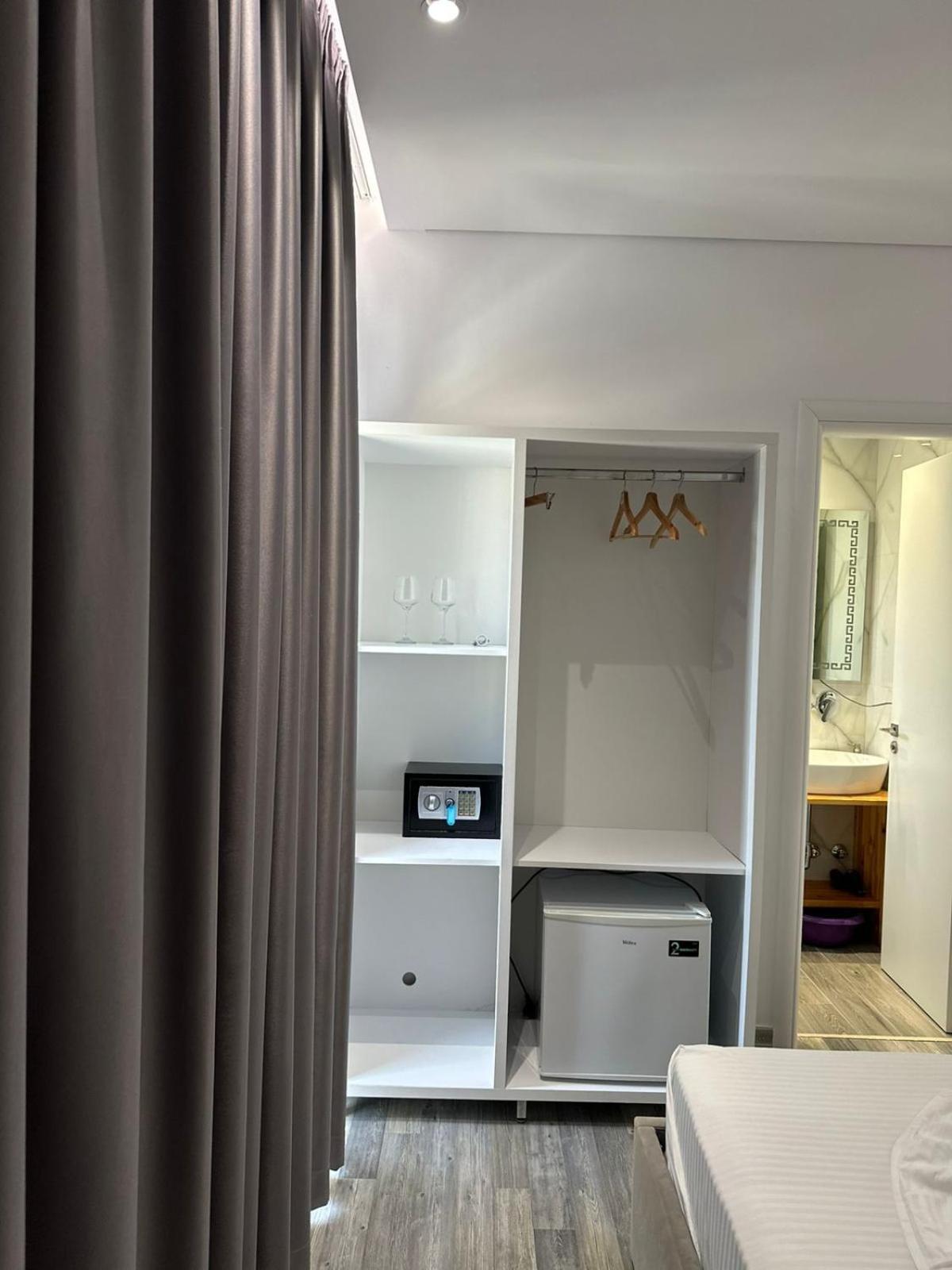 Luxury Villa Alisja Sarande With Private Beach Zewnętrze zdjęcie