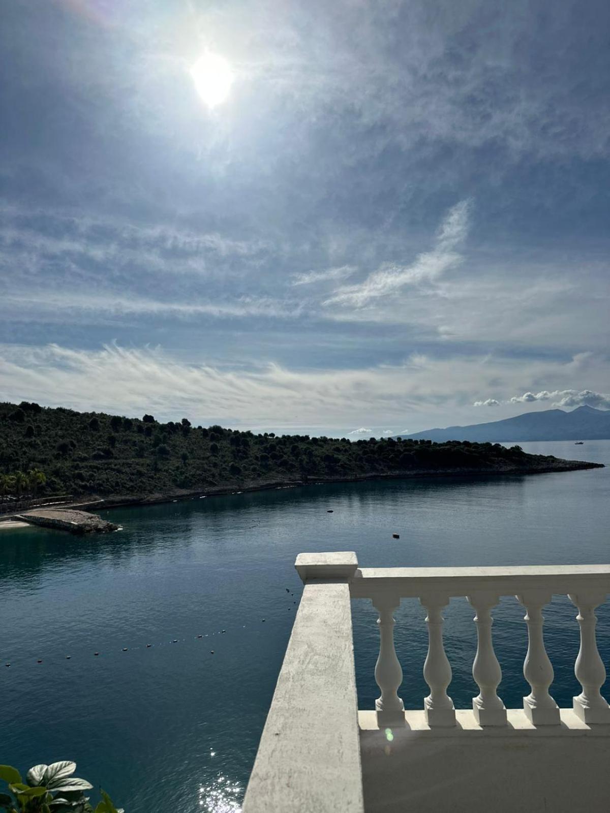 Luxury Villa Alisja Sarande With Private Beach Zewnętrze zdjęcie