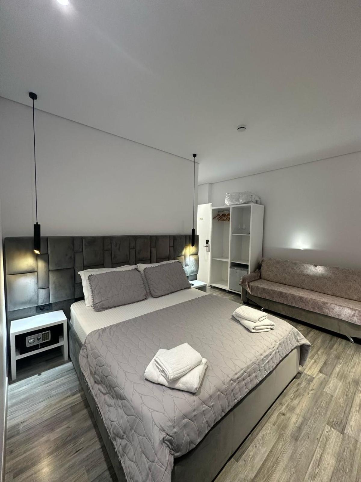 Luxury Villa Alisja Sarande With Private Beach Zewnętrze zdjęcie