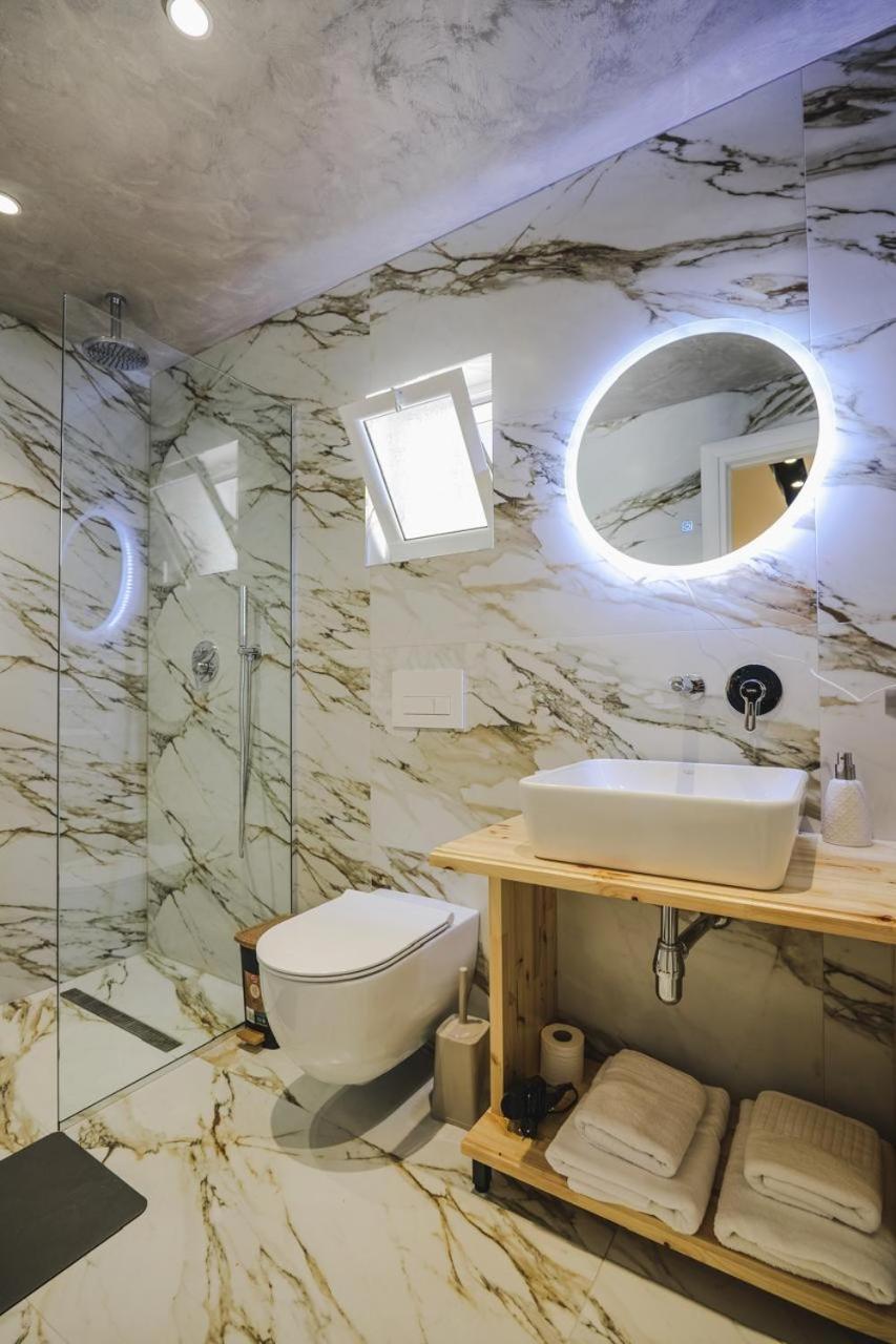 Luxury Villa Alisja Sarande With Private Beach Zewnętrze zdjęcie